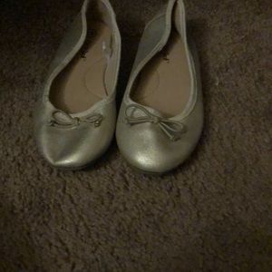 Gm girls flats size 13 never worn